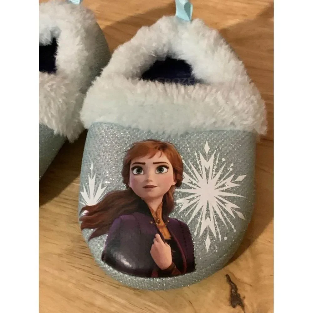 Frozen 2 Girls Slippers M (7/8)